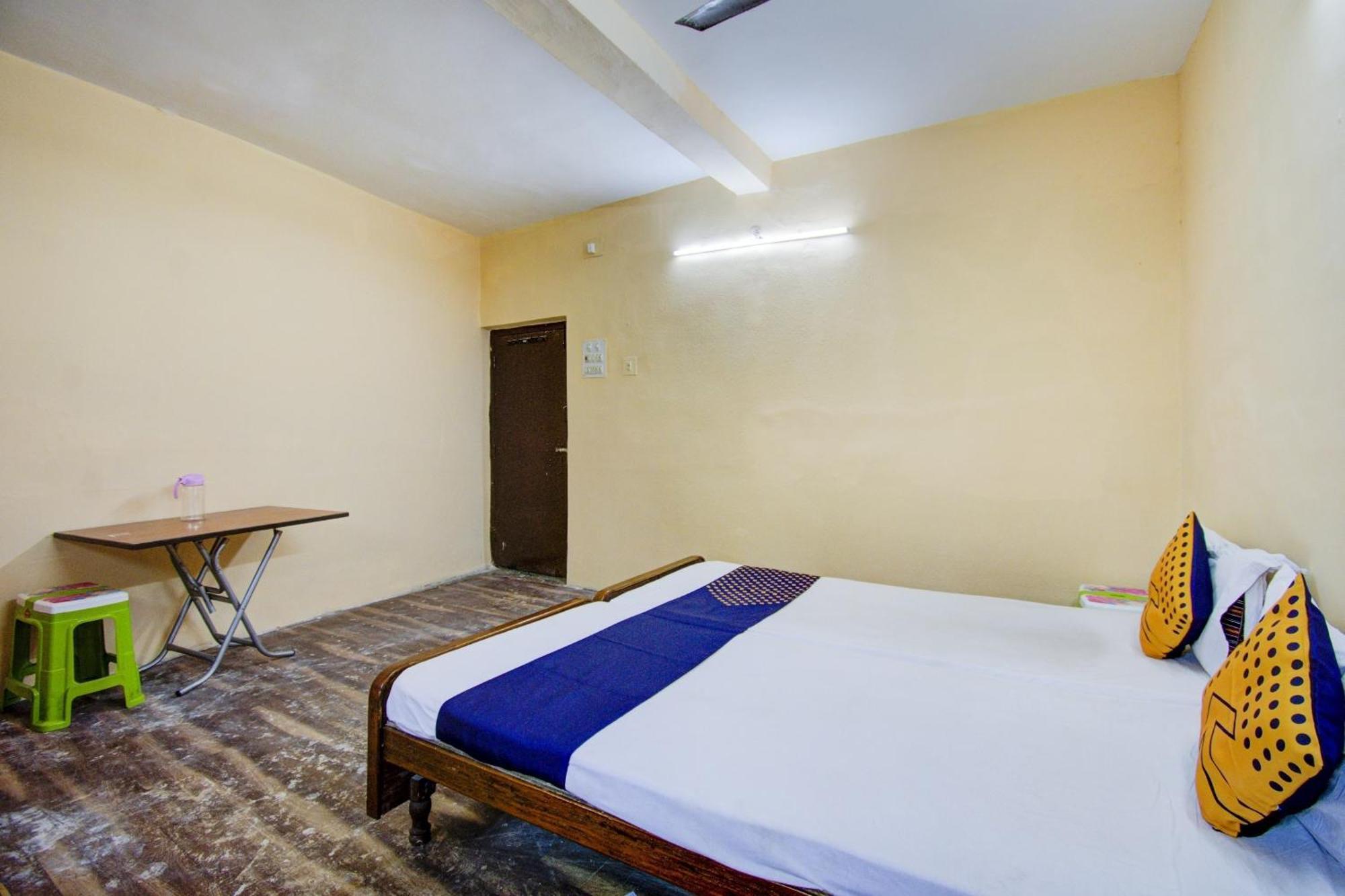 Spot On Dear Hotel Bara Bazar Экстерьер фото