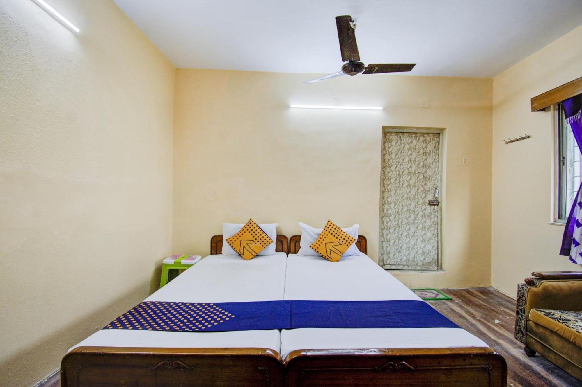 Spot On Dear Hotel Bara Bazar Экстерьер фото