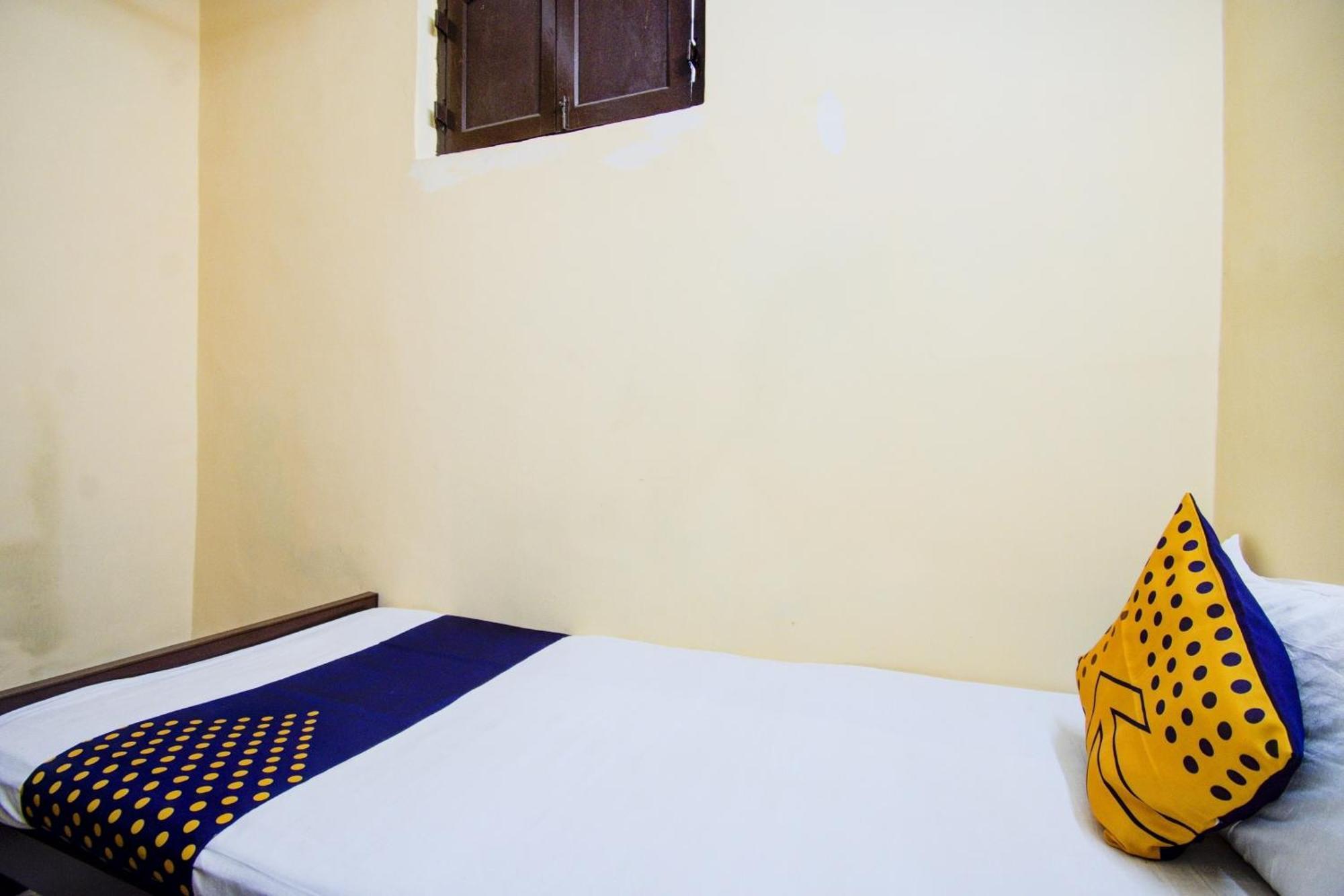 Spot On Dear Hotel Bara Bazar Экстерьер фото