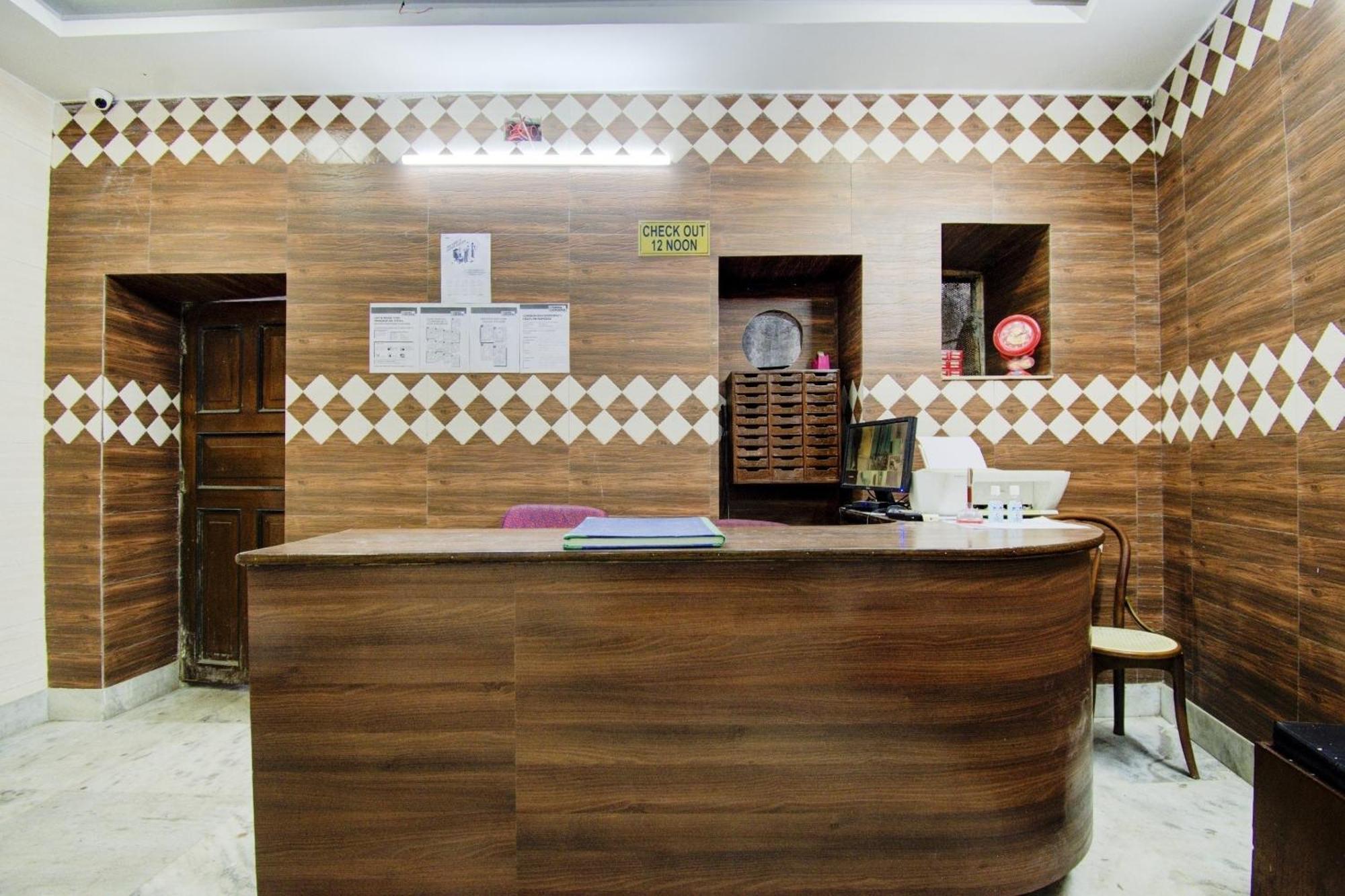 Spot On Dear Hotel Bara Bazar Экстерьер фото
